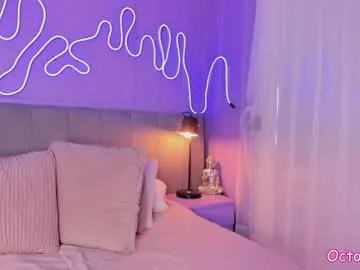 Freechat sofly_s on Chaturbate