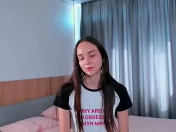 Offline softiedream on Chaturbate