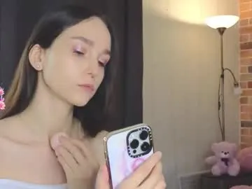 softiedream — GOAL: Tease you with my tender neck and collarbones + eye contact [55 tokens remaining] Hello! I'm Elly ^^ Glad to see you here! #shy #lovense #teen #skinny #18