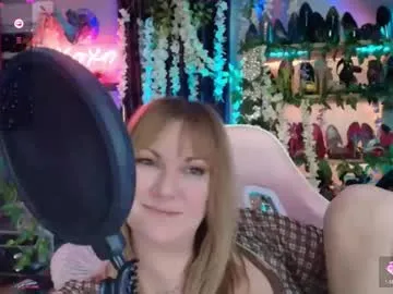 solesticia — Tip 49 tokens to roll the dice! #lovense #bigboobs #milf #natural