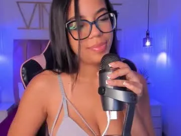 Freechat sophiaahill on Chaturbate