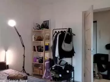 Offline space_x_roxy on Chaturbate