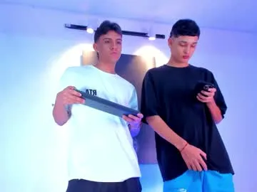 Freechat stiiveen_24cm on Chaturbate