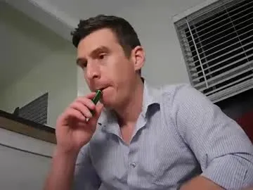 Offline str8stuntcox on Chaturbate