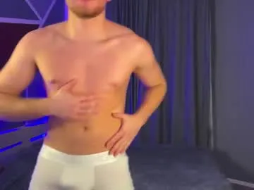 strangeguys on Chaturbate