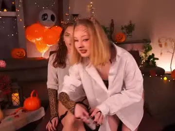 Offline suannedoriean on Chaturbate