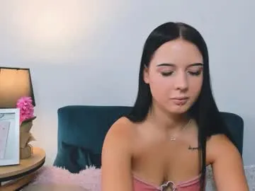 Offline taliasensitive on Chaturbate