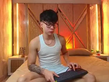 Offline the_dean_boy on Chaturbate