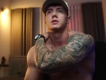 Group thomas_falcon1 on Chaturbate