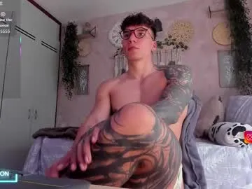 Freechat thomas_fuckboy on Chaturbate