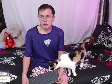 Offline tina_n_charlie on Chaturbate