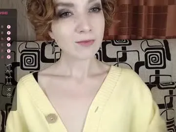 Offline tinawincee on Chaturbate