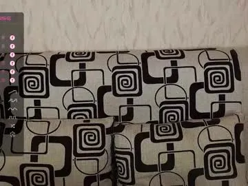 Offline tinawincee on Chaturbate