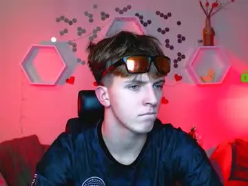 Offline travis_wolf_ on Chaturbate