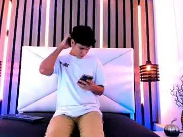 Offline twink_bunny on Chaturbate