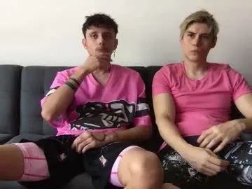 Offline twinksguys360 on Chaturbate