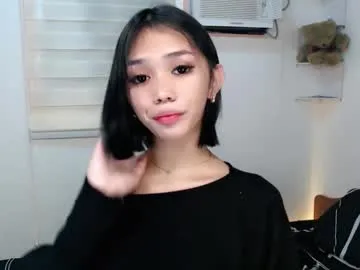 Freechat ughliah on Chaturbate