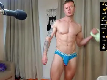 Offline ukgymboy on Chaturbate