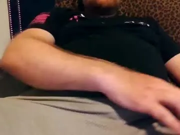 Offline urbigfun on Chaturbate