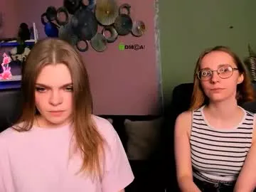 veronica_bubble — GOAL: kiss [222 tokens remaining] Welcome to my room! #bigdick #muscle #cum #sph #bigboobs