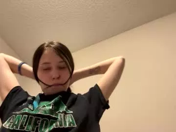 Offline xo_mngirl on Chaturbate