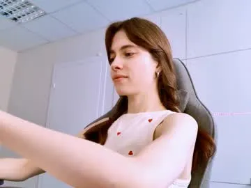 Offline yoka_paradoxxx on Chaturbate