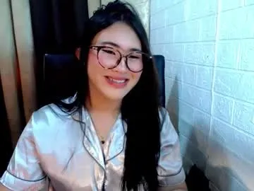 Offline yuriyumixx_xoxo on Chaturbate