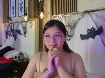 Offline zelenejones on Chaturbate