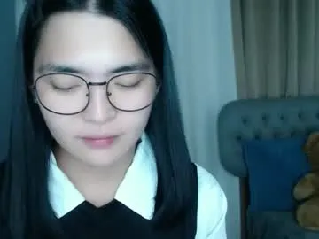 Offline zhaviahale on Chaturbate