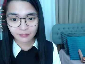 Offline zhaviahale on Chaturbate