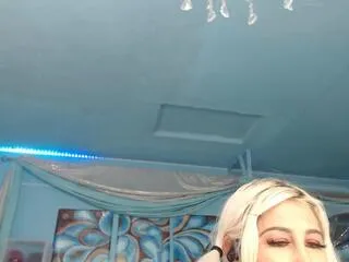 Freechat adrianna_fox on Flirt4Free