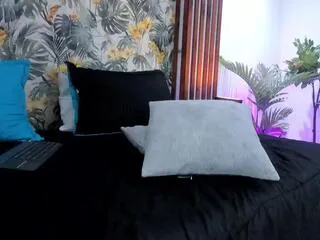 Offline aly_rouse on Flirt4Free