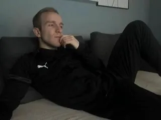 Offline buddy_forman on Flirt4Free