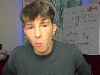 Offline charlie_florenzi on Flirt4Free