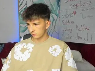 Offline charlie_florenzi on Flirt4Free