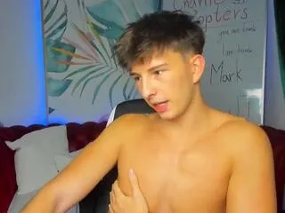 Offline charlie_florenzi on Flirt4Free