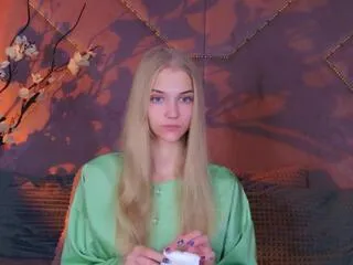 Offline chloe_lins on Flirt4Free