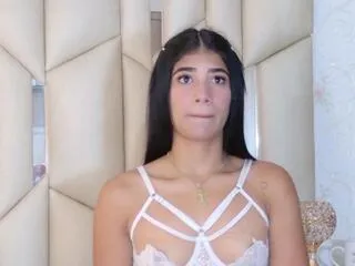 Offline chloe_vee on Flirt4Free