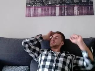 Offline darius_giles on Flirt4Free