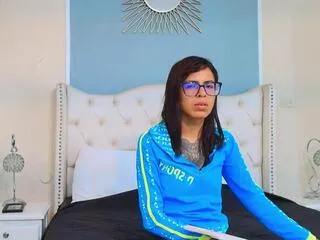 emiy_lopera — Freechat on Flirt4Free