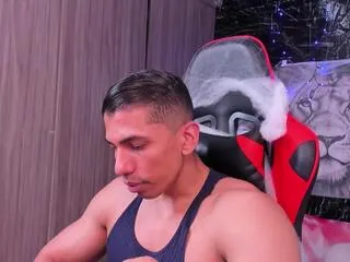 Offline erik_castle on Flirt4Free