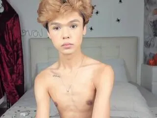 Offline felix_del_rey on Flirt4Free