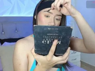 Freechat gwen_drew on Flirt4Free