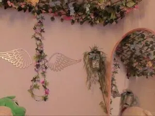 Freechat isa_nixon on Flirt4Free