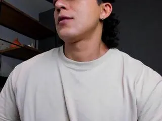 Offline juandres on Flirt4Free