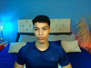 Offline kleyton_jones on Flirt4Free