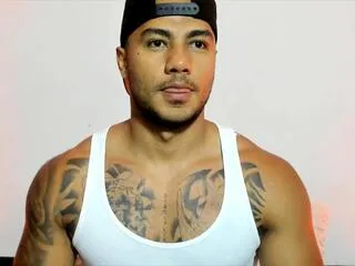 layton_fox — Freechat on Flirt4Free