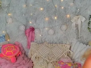 Private lily_rooney on Flirt4Free