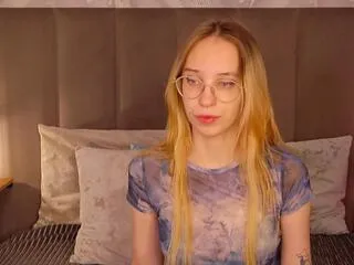 Freechat lina_lewitt on Flirt4Free