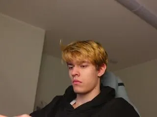 logan_fraser on Flirt4Free